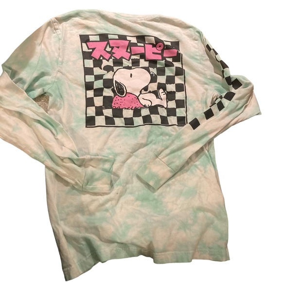 Tie-dyed Snoopy shirt with Japanese lettering - Picture 2 of 6